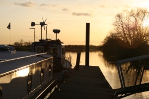 Sunset at Cromwell Lock mooring
